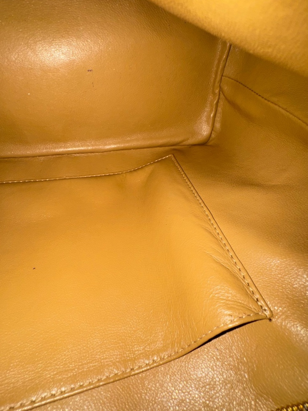 CHANEL Medallion Tote - Picture 15 of 16
